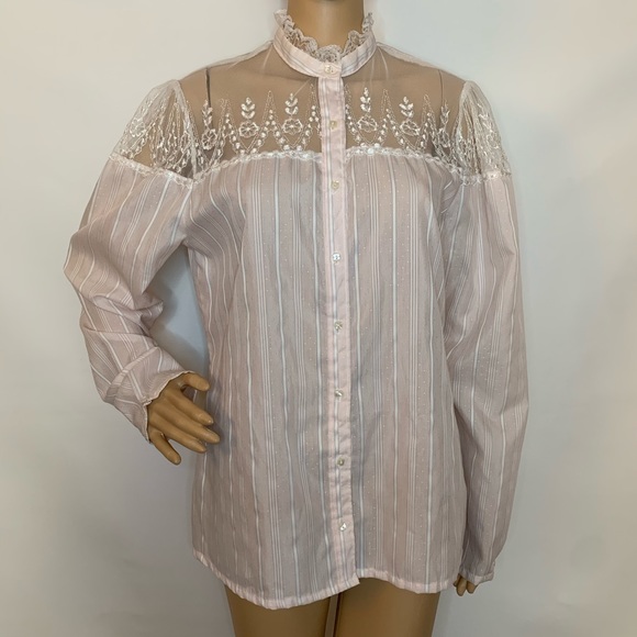 Vintage shapely lace embroidered flower blouse - Picture 1 of 9